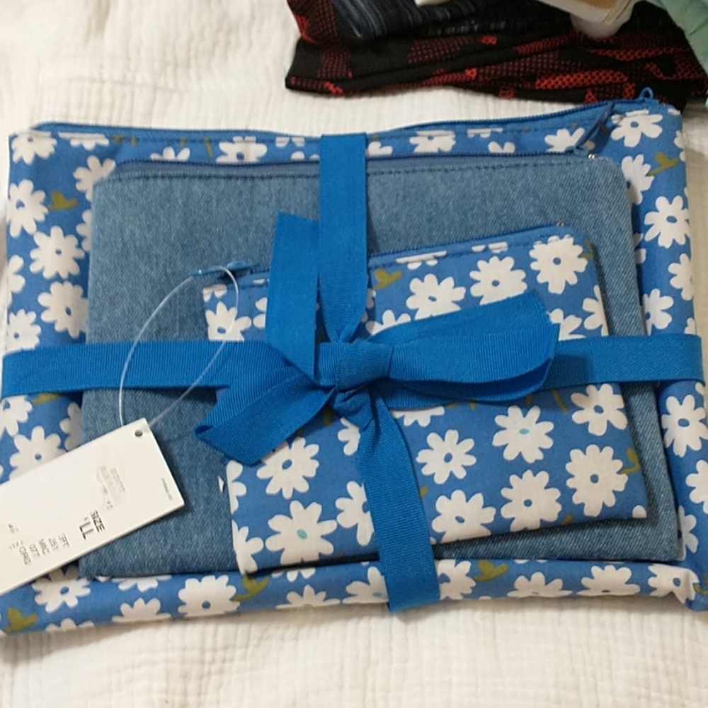 Three pc Preston York makeup bags new